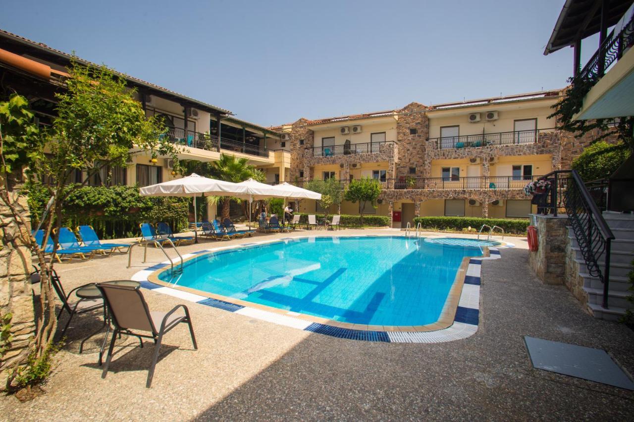 Litus Oliva Hotel Pefkochori Ngoại thất bức ảnh